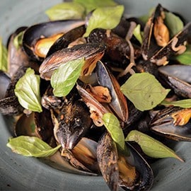 Steamed Mussels in a Thai Broth Steamed Mussels in a Thai Broth