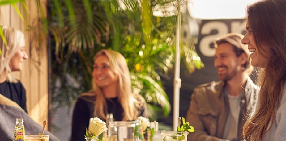 Nailing Outdoor Dining: Restaurant Patio and Hybrid Design Ideas