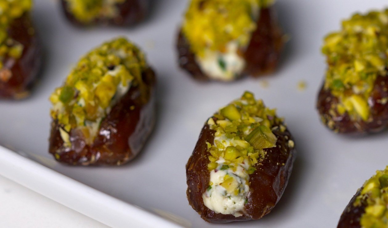 Smokey Medjol Dates – - Recipe Smokey Medjol Dates – - Recipe