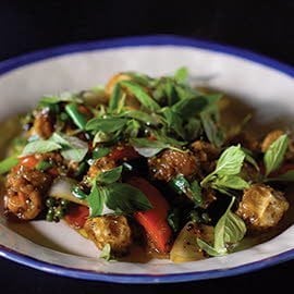 Cab Moo Pad Prig Thai Dam