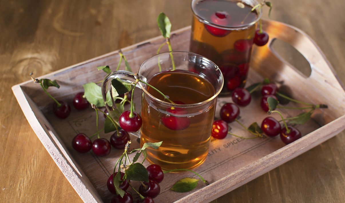 Cherry, Mint and Hazelnut Tea – - Recipe
