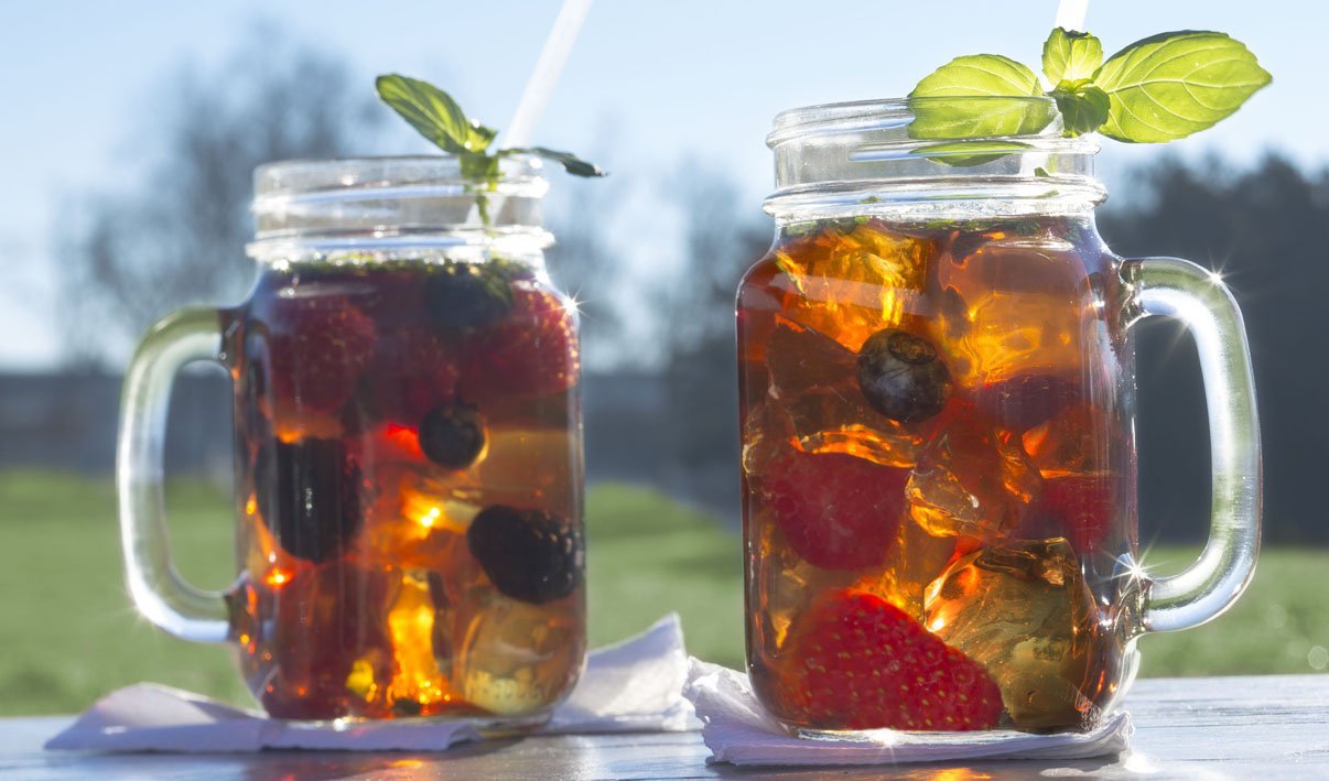 Fresh Berry Iced Tea Punch Fresh Berry Iced Tea Punch