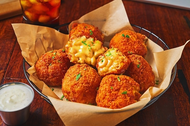 Crispy Mac n Cheese Bites Crispy Mac n Cheese Bites
