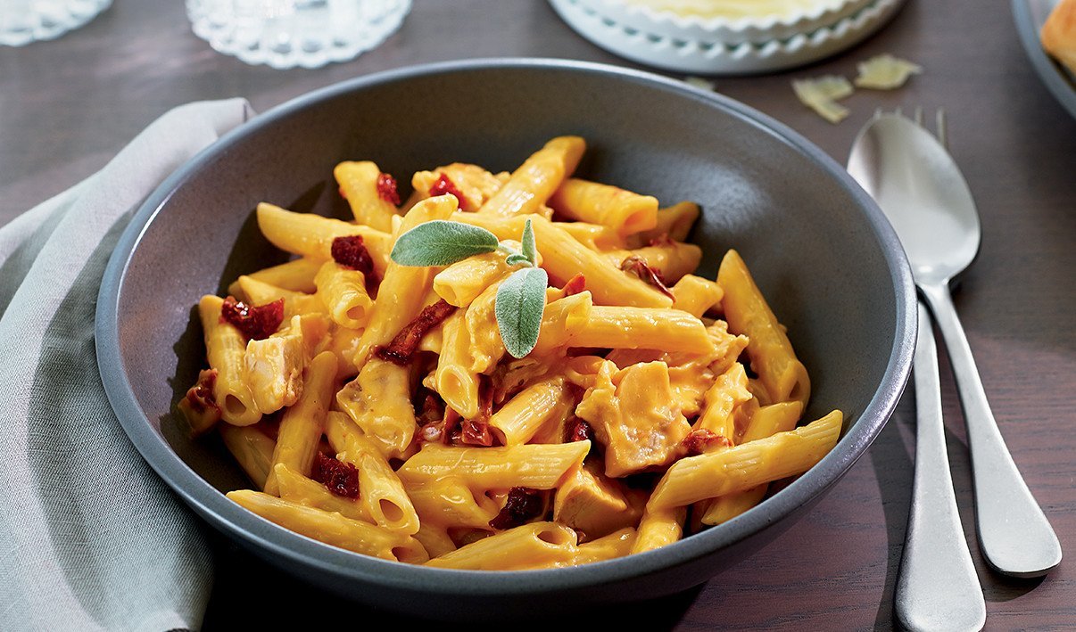 Winter Chicken Pasta with Sun-Dried Tomato and Squash Sauce – - Recipe