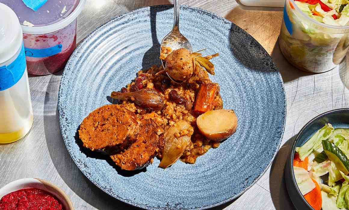 Cholent with Kishka – - Recipe